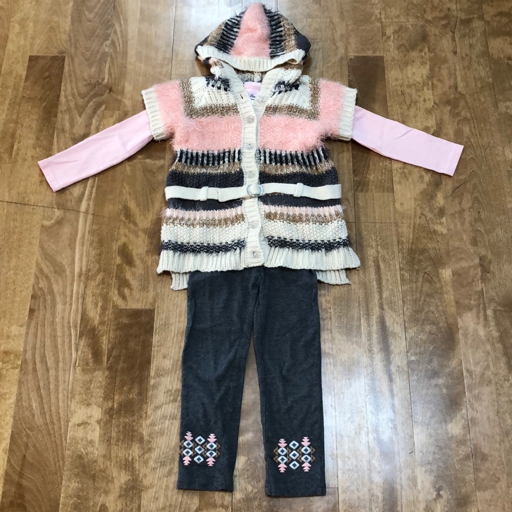 Little Lass, short sleeve, hooded fashion sweater